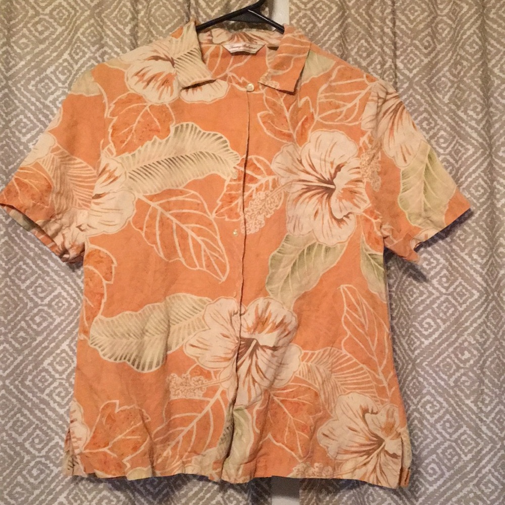 Women’s  Tommy Bahama shirt.
